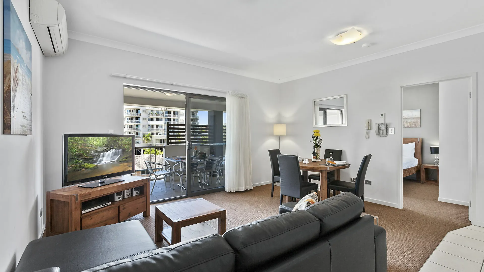 La Vida On Anzac Aparthotel Redcliffe