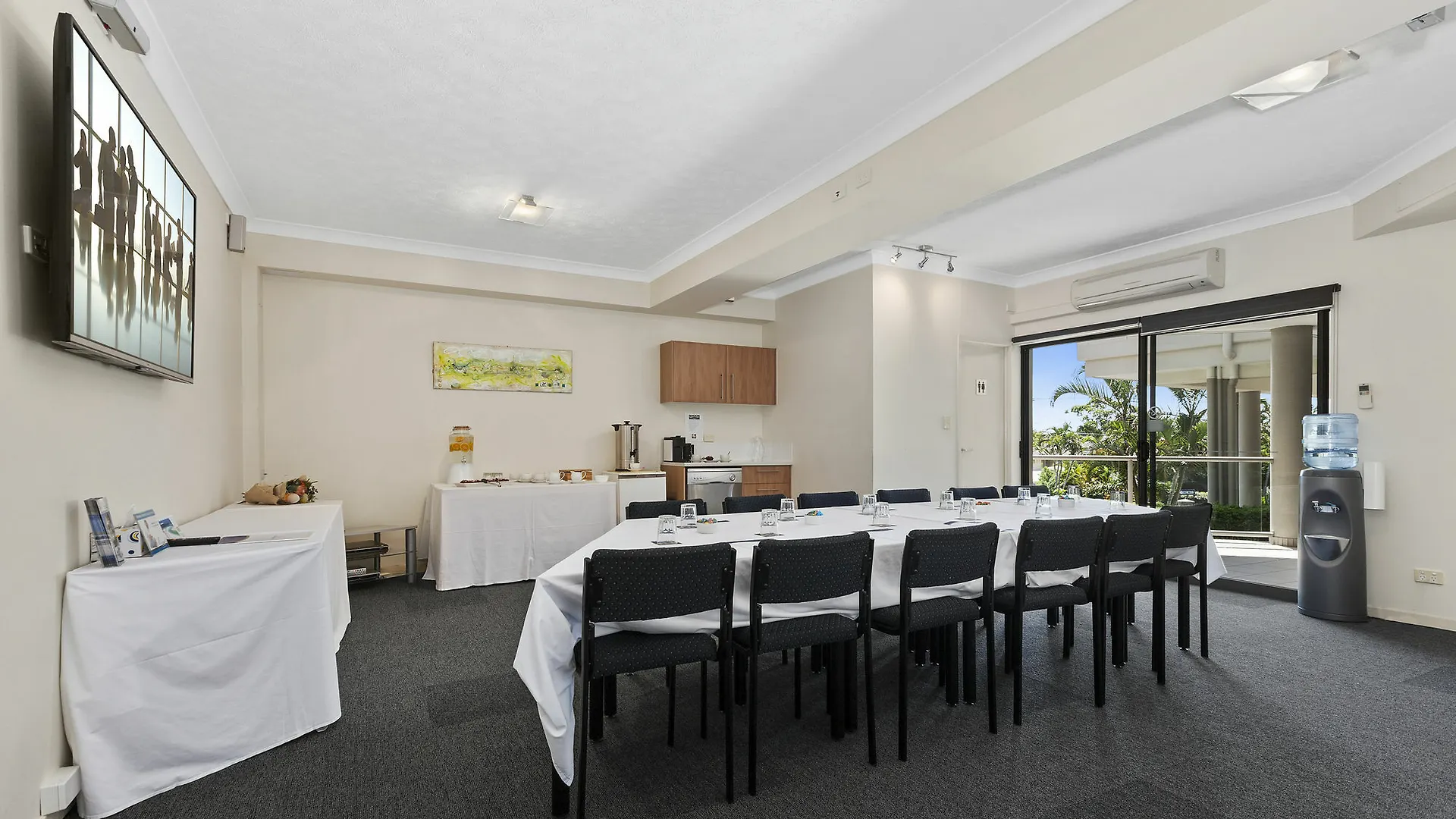 La Vida On Anzac Aparthotel Redcliffe