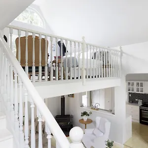 The Chapel - Luxury Country Escape For 6 Holiday home Witta